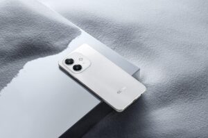 OPPO A3: Smartphone Kelas Militer dengan Performa Tinggi Kini Tersedia Eksklusif Online di Indonesia
