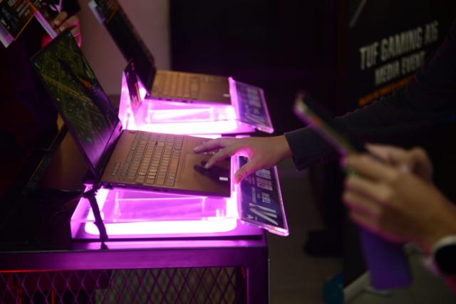 ASUS TUF Gaming A16: Laptop Gaming AI 16-Inci Paling Ringkas, Powerful, dan Tangguh