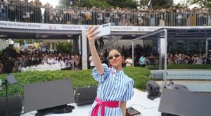 Serunya Ngonten Bareng Lyodra dan Juicy Luicy di Galaxy FEstival 2024