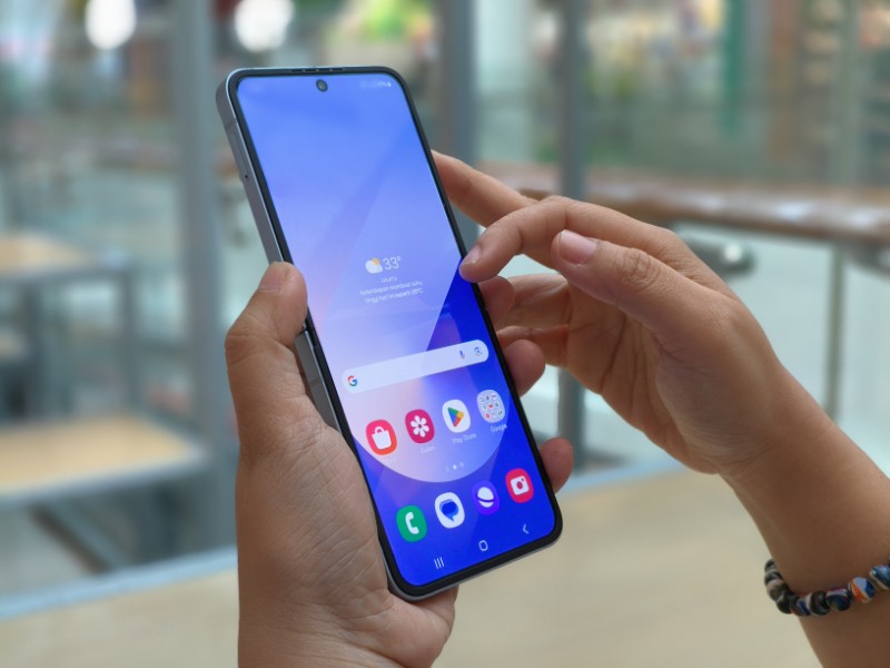 Kelebihan dan Kekurangan Galaxy Z Flip6