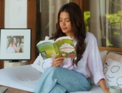 Eva Celia Jatuh Cinta pada Samsung Music Frame