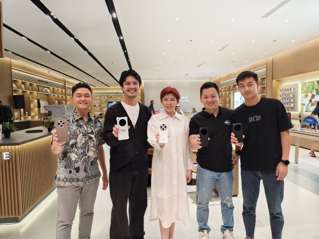 OPPO Experience Store Pakuwon Mall Bekasi Resmi Dibuka!