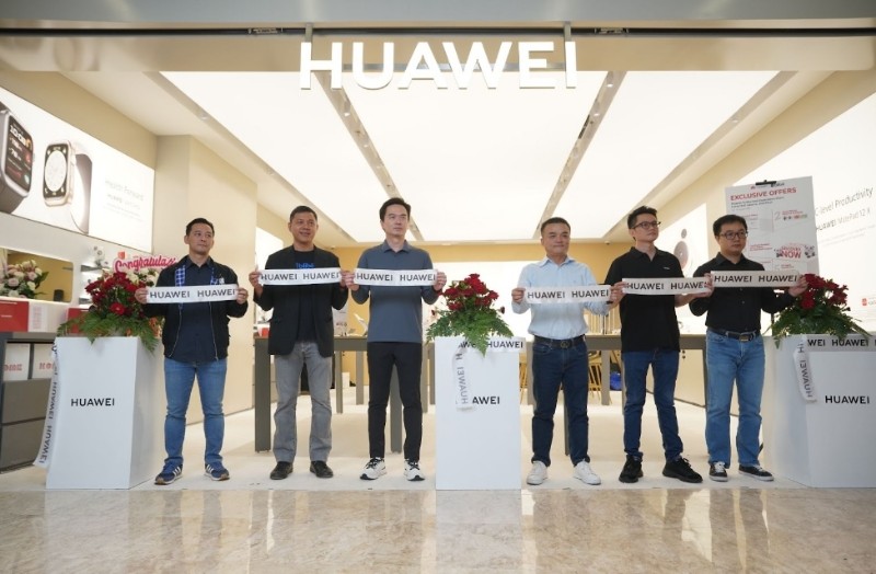 HUAWEI Experience Store Lotte Mall Jakarta Hadir dengan Promo Menarik