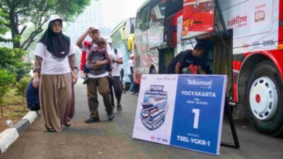 Telkomsel dan IndiHome Donasi Tiket Mudik untuk 1.100 Pekerja Lewat Mudik Hepi 2025