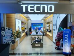 TECNO Buka Experience Store Pertama di Surabaya