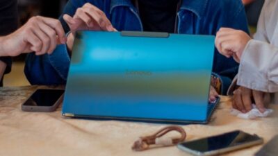 Lenovo Luncurkan Copilot+ PC Terbaru dengan Kamera Bawah Layar