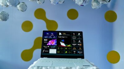 Acer Swift Edge 14 AI: Laptop Ultra Ringan dengan Gorilla Glass Matte Pro