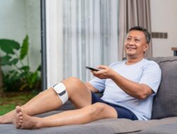 OMRON Luncurkan Knee TENS HV-F710:Solusi Nyeri Lutut