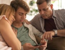 Membangun Kedekatan dengan Orang Tua di Era Digital