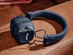 Marshall Luncurkan Warna Terbaru Major V â€œMidnight Blueâ€ diIndonesia