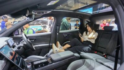 LEPAS L8: SUV PHEV Premium dengan Teknologi Pintar Berbasis LEX Platform