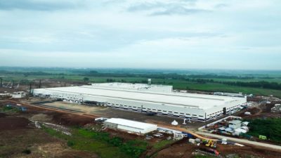 VinFast Resmikan Pabrik Kendaraan Listrik di Subang