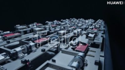 HUAWEI Mate X7 Usung Kamera Foldable Tangguh & Desain Ramping