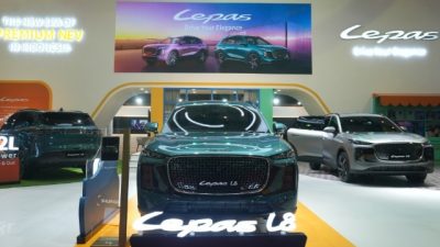 LEPAS L8 Hadir untuk Perjalanan Modern: SUV PHEV Nyaman di Kota