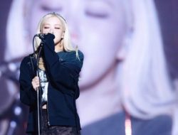 Rosé BLACKPINK Tampil Ikonik dengan Busana Custom Levi’s®