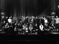 Sam Smith Gunakan Sennheiser Spectera untuk Performa High-Fidelity
