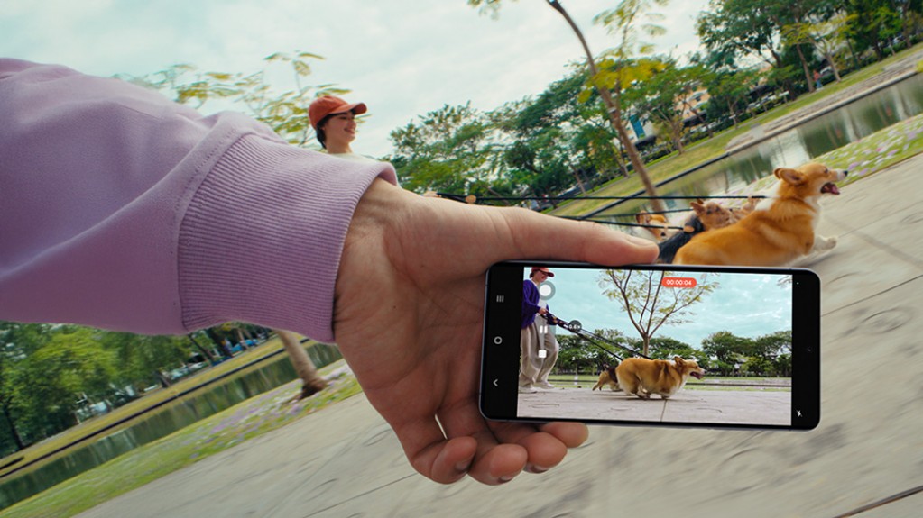 Horizontal lock vs gimbal
