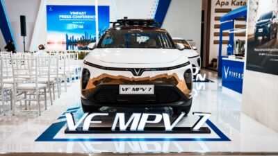 VinFast Hadirkan Ekosistem Mobilitas Hijau di GIIAS Surabaya 2026