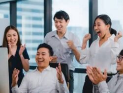 Riset Jobstreet Ungkap Teman Kantor Jadi Kunci Kebahagiaan Pekerja Indonesia