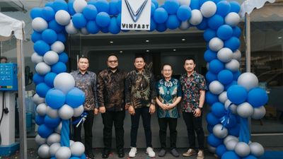 VinFast Resmikan Diler Pertama di Nusa Tenggara Barat